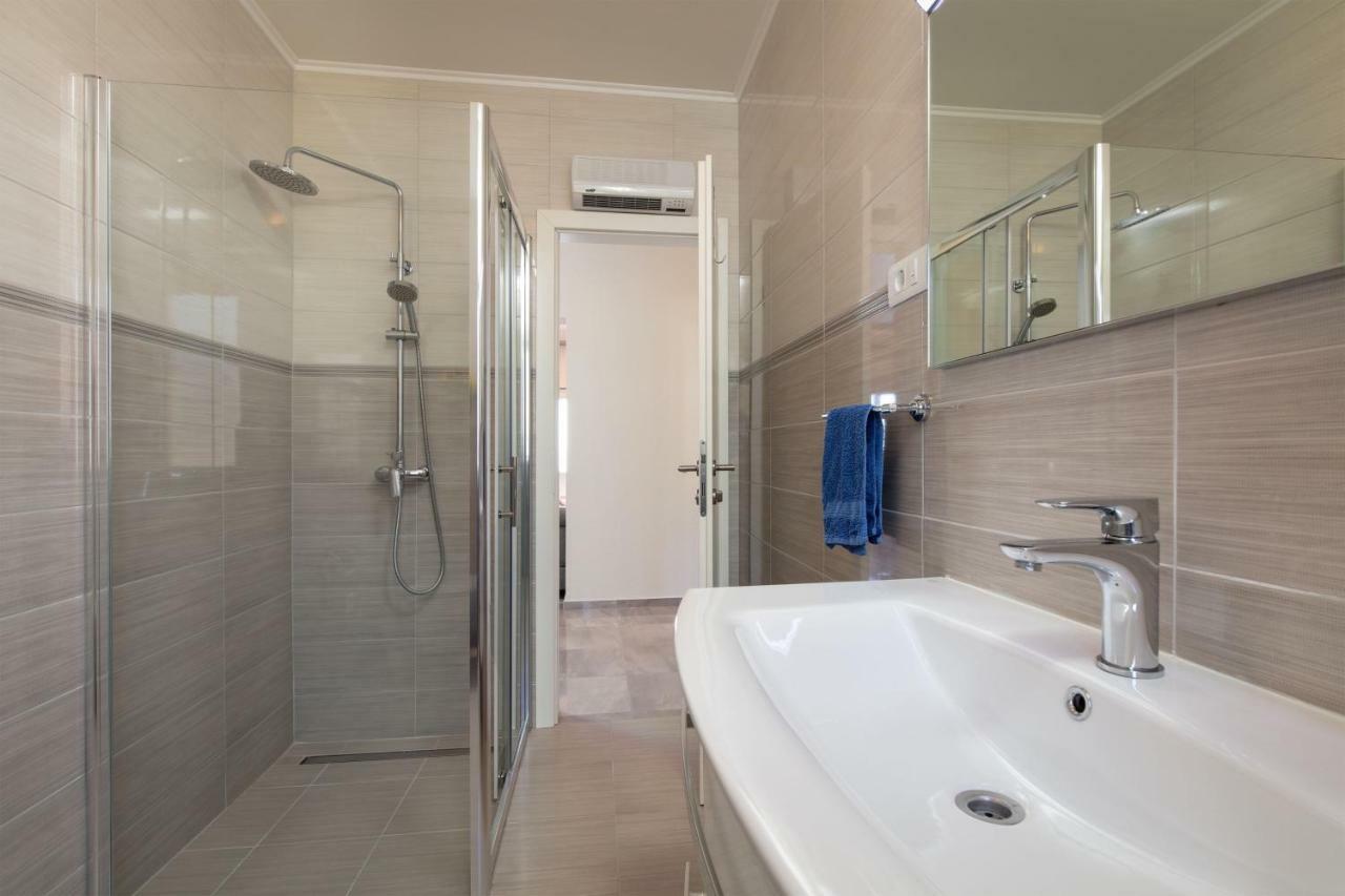 Luxury Apartment Nora Подстрана Екстер'єр фото