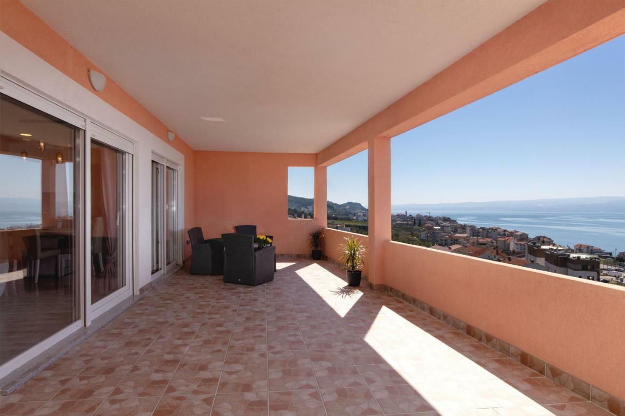 Luxury Apartment Nora Подстрана Екстер'єр фото