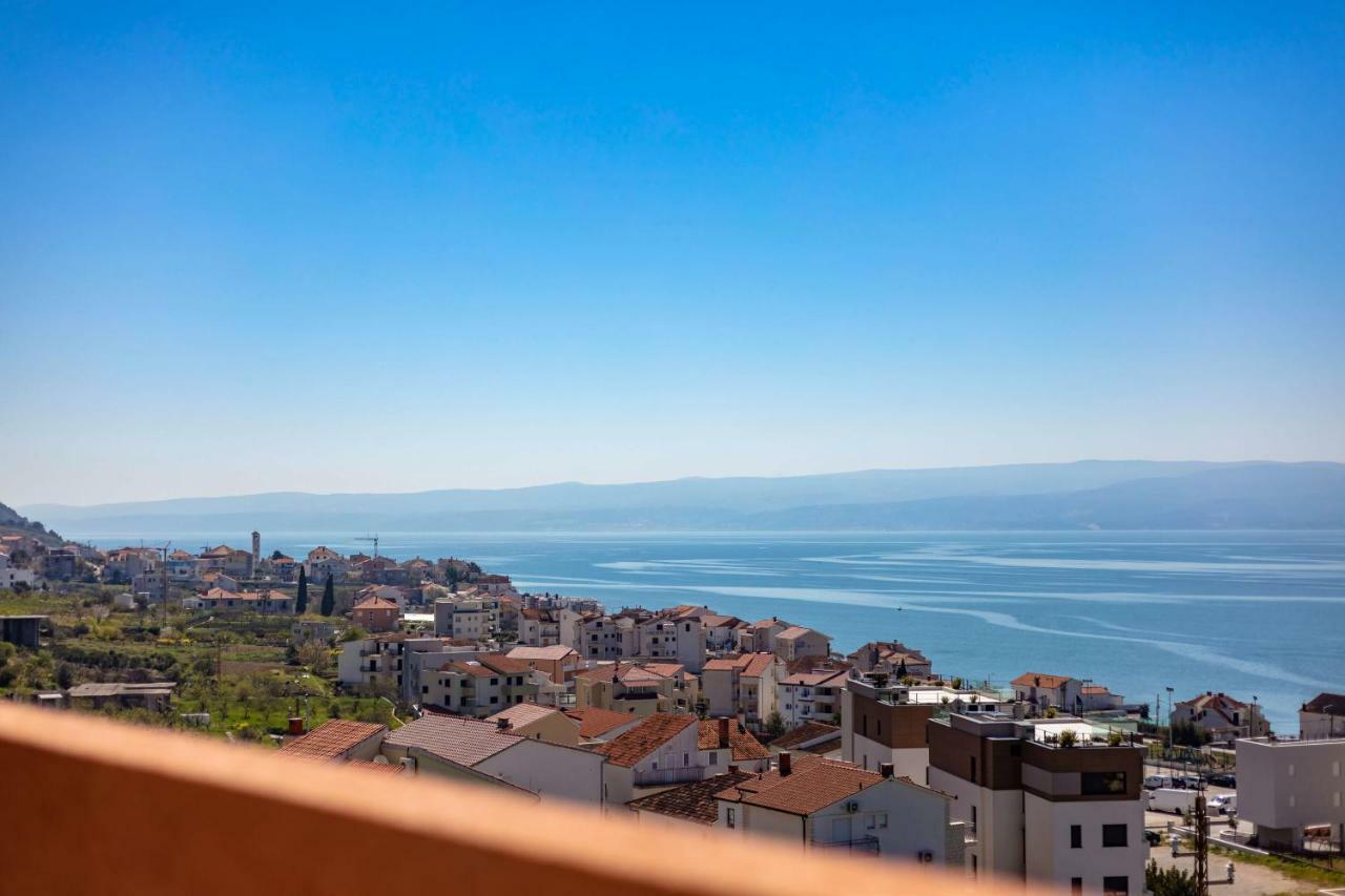 Luxury Apartment Nora Подстрана Екстер'єр фото