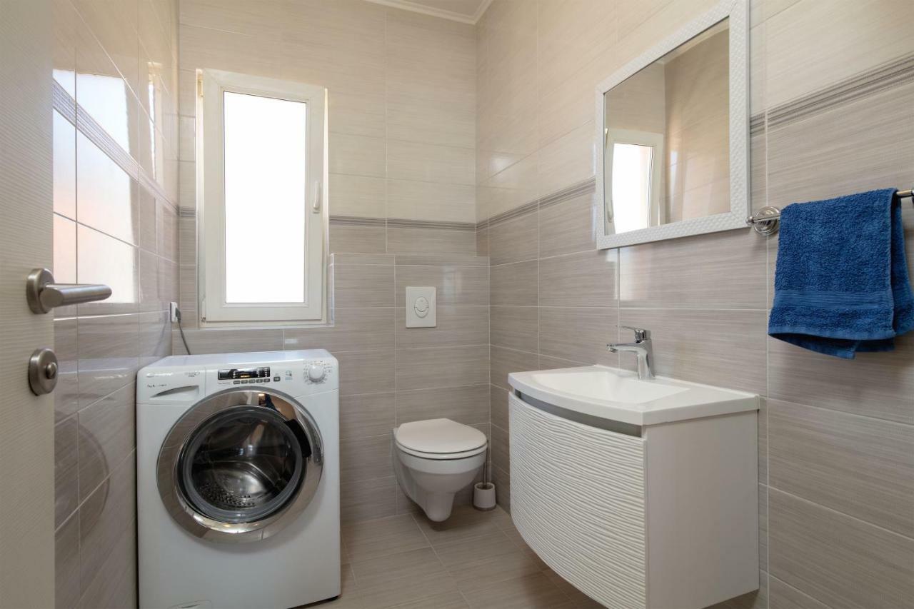 Luxury Apartment Nora Подстрана Екстер'єр фото