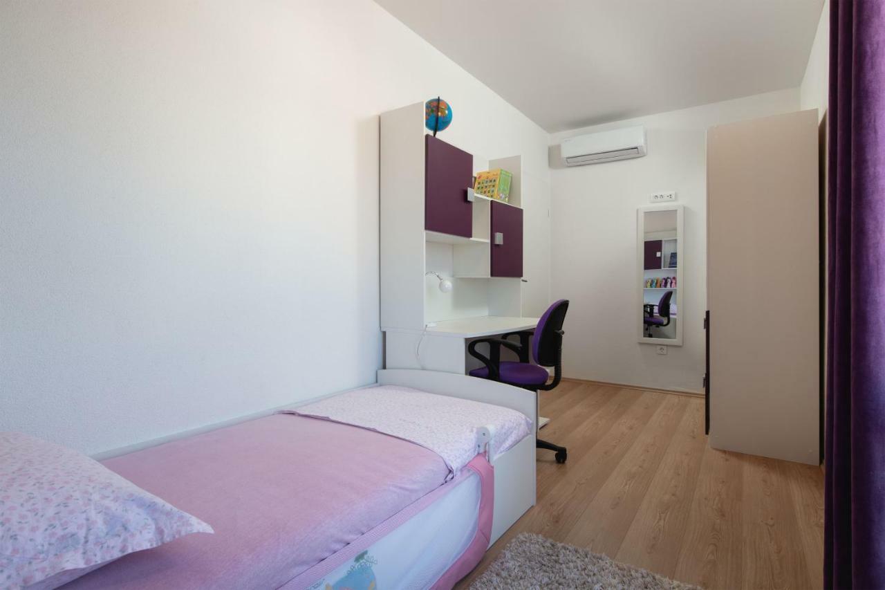 Luxury Apartment Nora Подстрана Екстер'єр фото